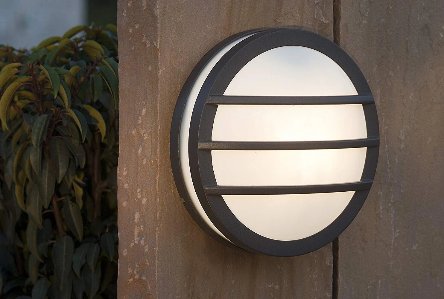 LUTEC Fassaden-/Außen-Wandleuchte SEINE 3361 GR Rund Anthrazit Alu E27 IP54 – Bild 3